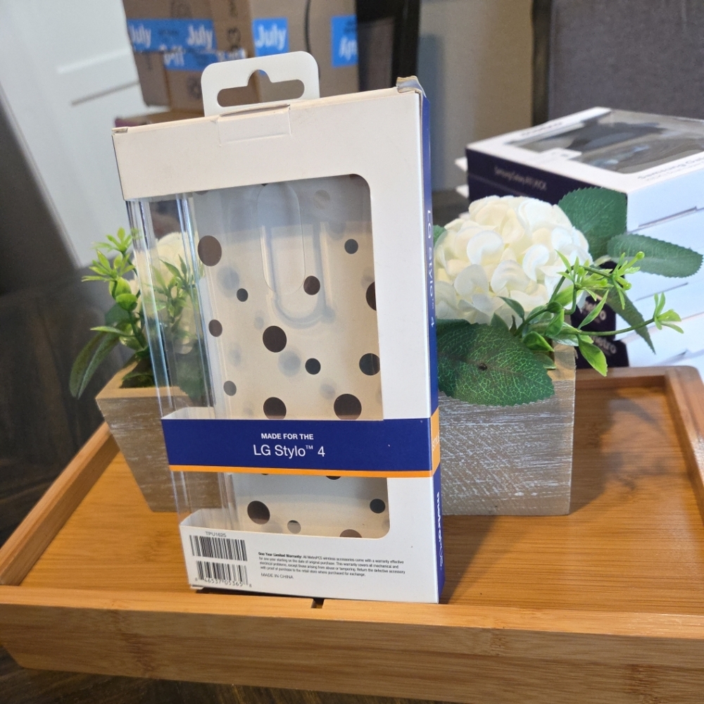 LG Stylo 4 White Polka Dot Phone Case